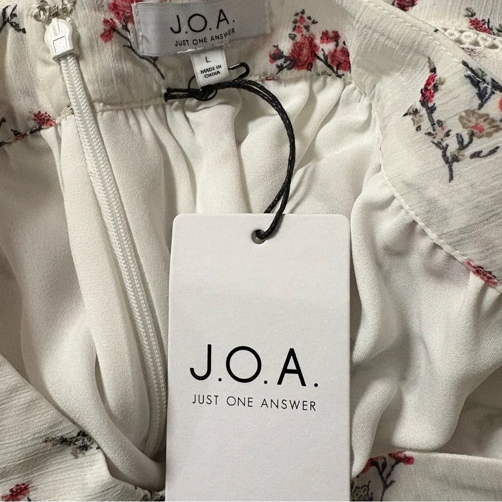 J.O.A. Just one answer high waisted floral mini shirt New Large